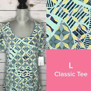 Lularoe Classic Tee